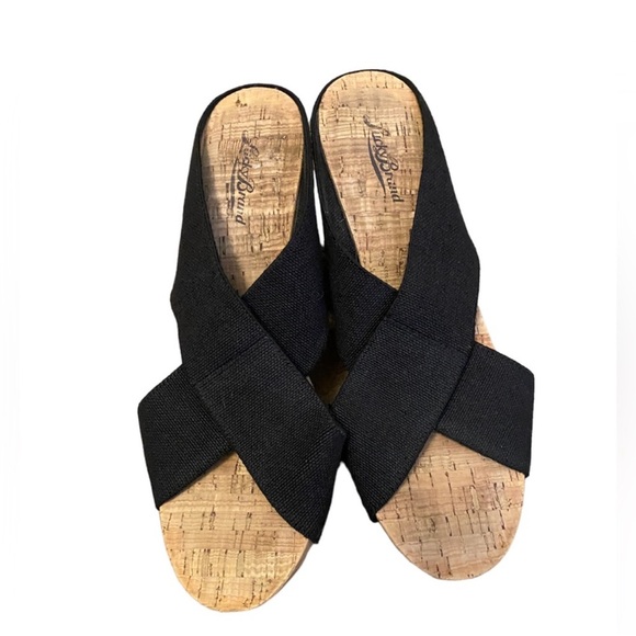 Lucky Brand cork wedges with black criss cross canvas straps - Picture 4 of 11